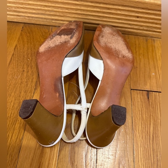 DELMAN CAPTOE TWO TONED SPECTATOR SLINGBACK PUMP 6.5 AA NARROW-WHITE/TAUPE VTG - Picture 3 of 13